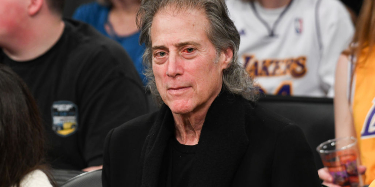 Comedian Richard Lewis Dies at 76