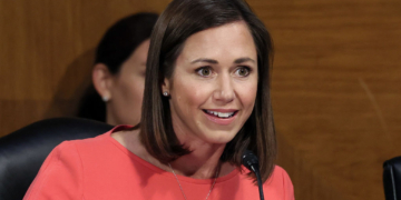 ‘SNL’ Mocks Sen. Katie Britt’s SOTU Response 