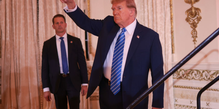 Trump Promises to Post Live Corrections to Biden’s State of the Union