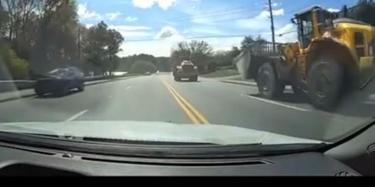 Officers of the Gwinnett County, Georgia, police department had a really big dilemma on their hands when someone jacked a 75,000-pound front-end loader construction vehicle and began driving it erratically out on the area surface streets.