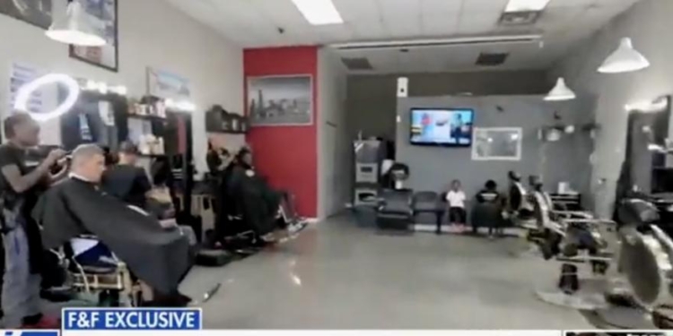 ‘It Hurts Black People’: Chicago Barbershop Voters Unload On Dems Over Immigration Policy