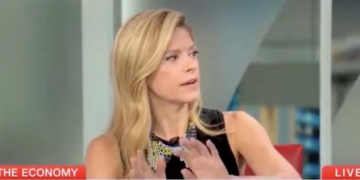 CNN Host Torpedoes Biden-Harris Admin’s ‘Unsatisfying’ Economic Spin, Says ‘Trump Killing Her’ On This ‘Big Issue’