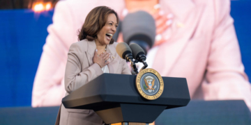 Harris Touts Small Business Tax Deductions That Mimic Republican Proposal She Once Voted Against